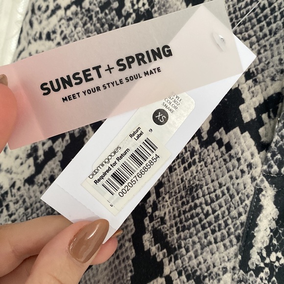 NWT Sunset and Spring Faux Snake Ankle Pants (SUPER SOFT) - Picture 4 of 4